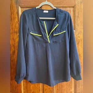 Tobi Blue and Green V-Neck Cuffed Sleeve Blouse